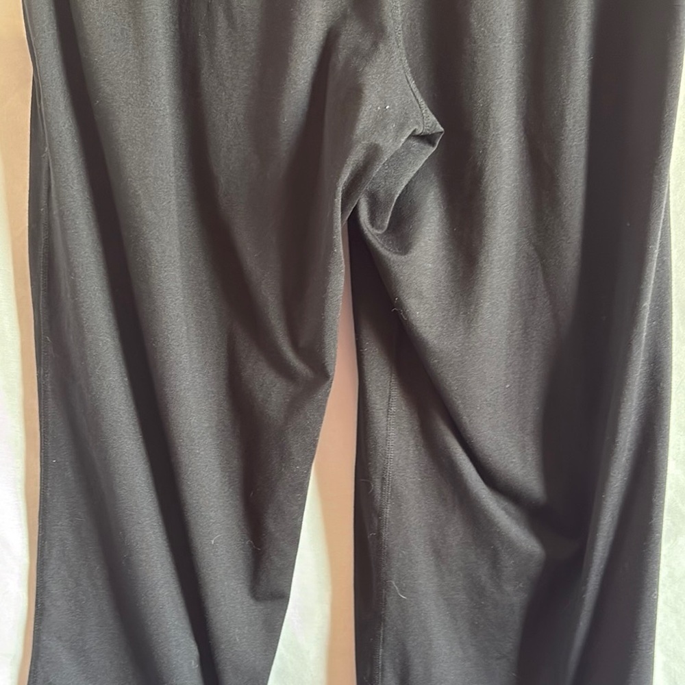 Tuff Athletics Black Capri Pants with Elastic Waistband - Picture 7 of 10